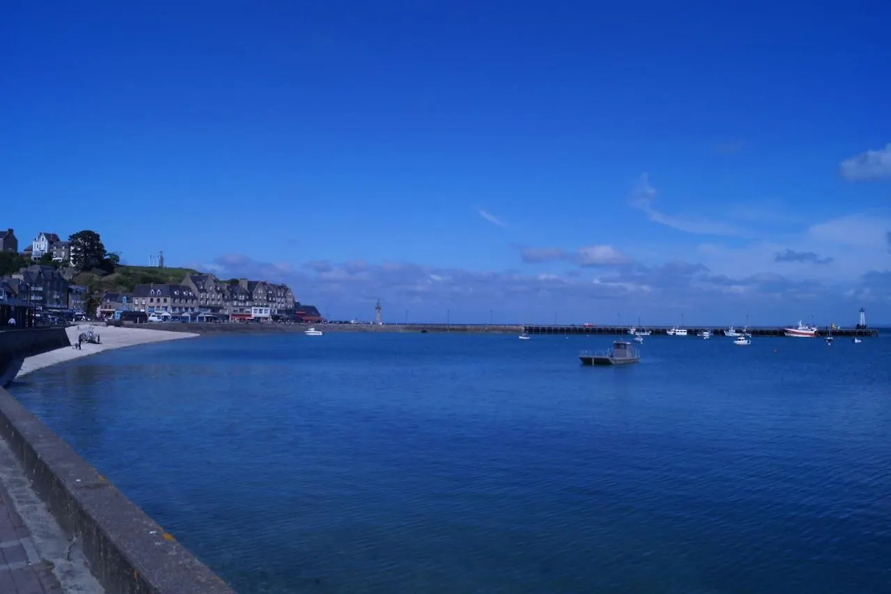 Holiday home Cancale Centre, L'Escale, Maison 8 Personnes Villa France