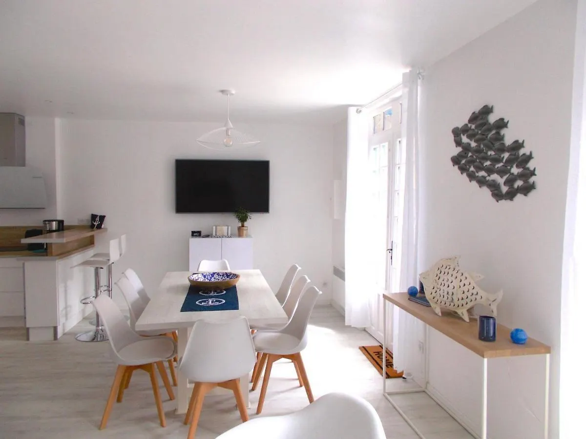 Holiday home Cancale Centre, L'Escale, Maison 8 Personnes Villa